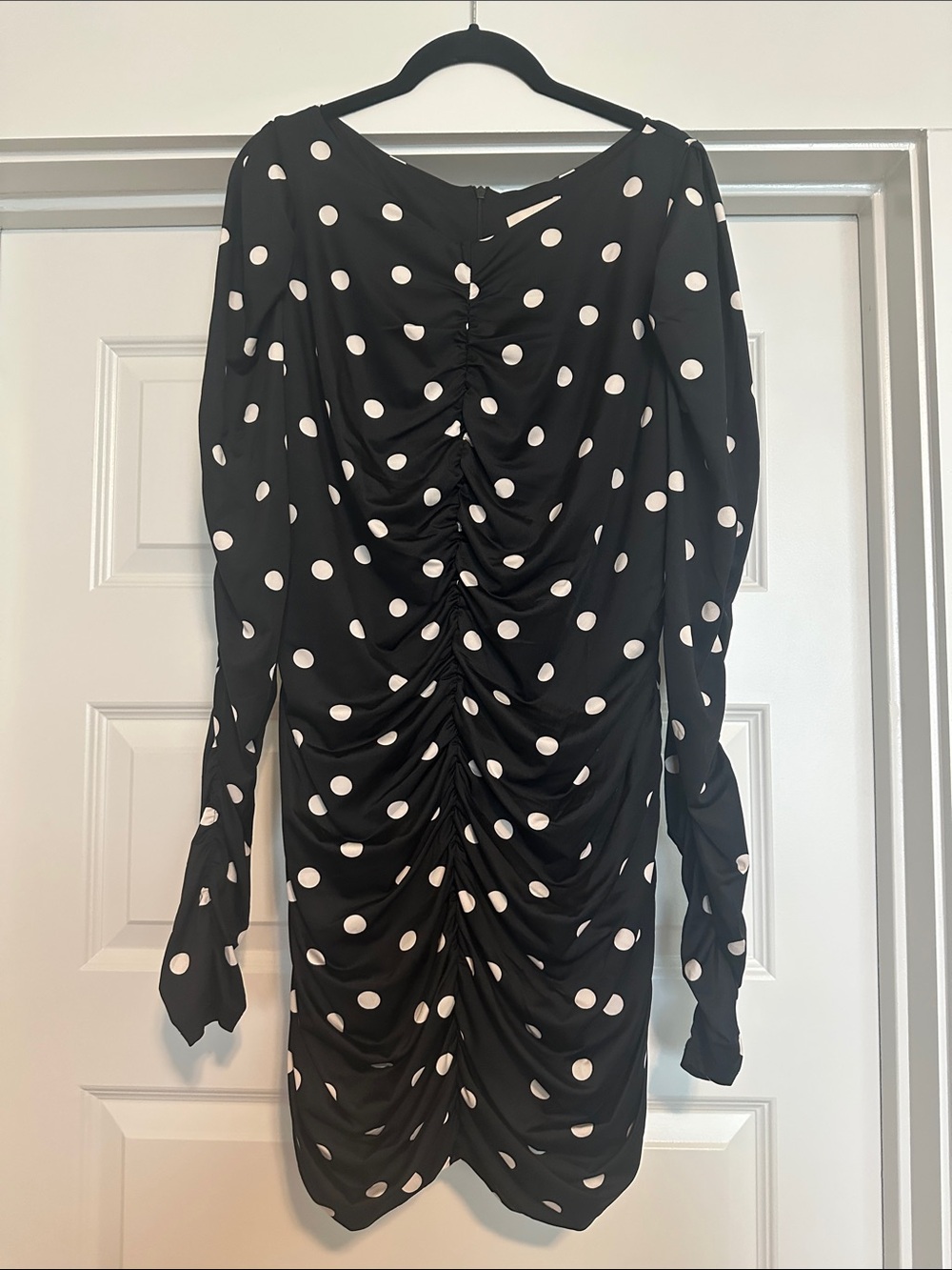 H&M Black and White Polka Dot Ruched Long Sleeve Dress